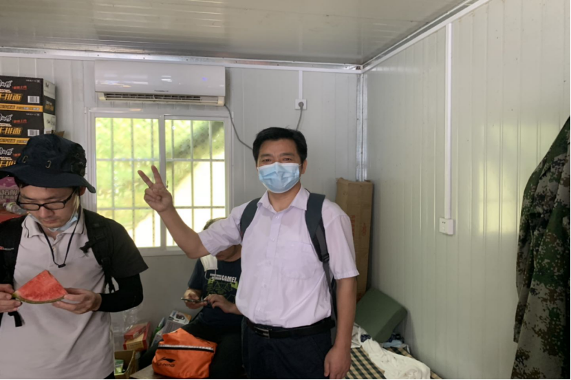 (图为bwin必赢国际院长曹胜亮)